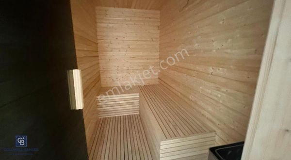 Kuşadası'nda Satılık Deniz Manzaralı 3+1 Trıpleks Havuzlu Villa