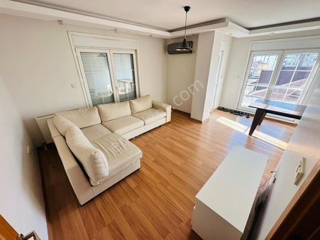 Yatırım'dan Altıntepe'de Minibüs Cad. Yakın Balkonlu 2+1 Ön Köşe