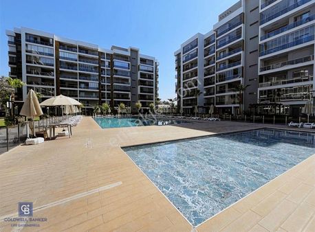 Ataşehir Modern Peyzaj Cephe Eşyalı Satılık 1+1 Daire