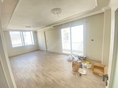 Prestij'den Güvenevlerde Full + Full Yapılı 3 Cepheli 3+1 Daire