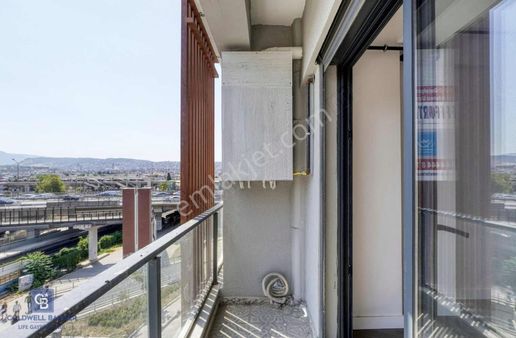 Alsancak Kahramanlarda Tabela Değeri Yüksek 2+1 Satılık Ofis