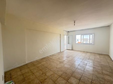 Prestij'den Halkkent'te Ayrı Mutfak Geniş Oturumlu 2+1 Daire