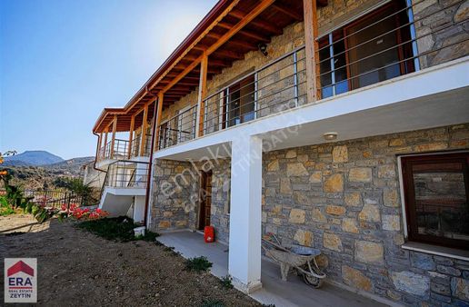 Datça Karaköy'de 310 M Arsa Paylı 4+2 Bahçeli Müstakil Ev