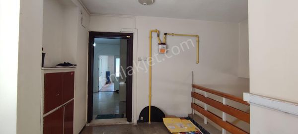 Bursa Şehreküstü Metrosuna Yürüme Mesafesinde 3+1 Geniş Daire