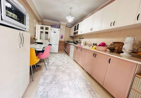 Cadde Yakını 3+1 Ferah Fırsat Daire..!