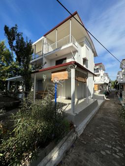 Denize 200 Metre Mesafede 3+1 Yazlık