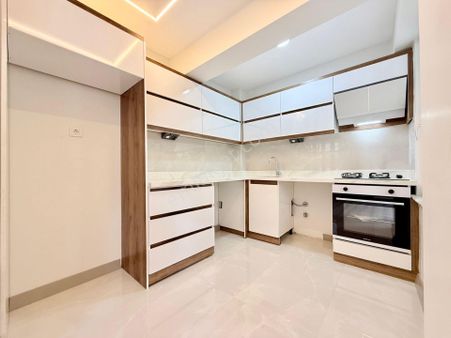 ▶ ▶akçay Körfez'den Ara Kat Ön Cephe İçi Full Yapılı 2+1 Satılık Daire