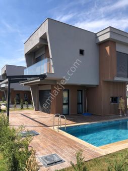 Fırsat Bu Fırsat Son Kalan Denize Yürüme Mesafesi Sıfır Villa