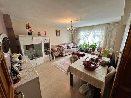 Üç Kardeşler'den Zübeyde Hanım Mh 2+1 %20 Hisseli Daire