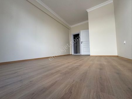 Sultanbeyli Necip Fazıl Mahallesi’nde Modern 3+1 Daire