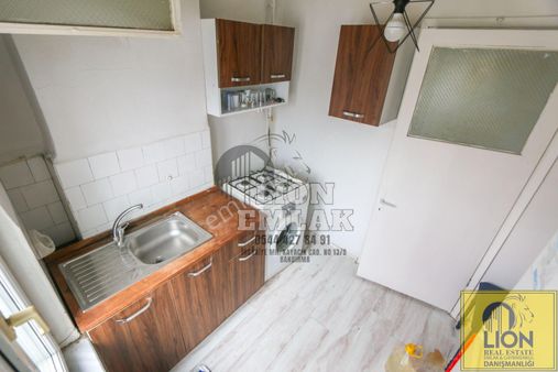 ⬛🟨bandırma Bentbaşı Mahallesi Teras Ve Balkonlu Satılık 3+1 Daire🟨⬛