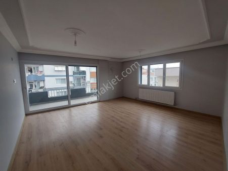 Kadın Doğum Hastanesi Karşısı 140m2 D.gazlı Arakat Lüks 3+1