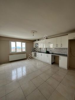 Ayrancılar Staremlaktan Izmıraydın Yolu Ûzerı 160m2 Kiralık 3+1daire