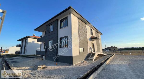 Analiz'den Alakova`da Farabi Cd. Cephe 2+1 Satılık Daire