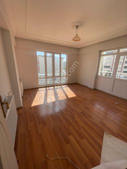 Tepe Gayrimenkul`den Beykent`te 3+1 Daire