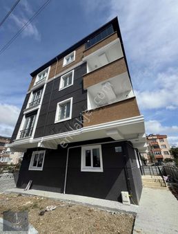 Yunus Emre De Satılık Uygun Fiyatlı Ara Kat Ön Cephe 2+1