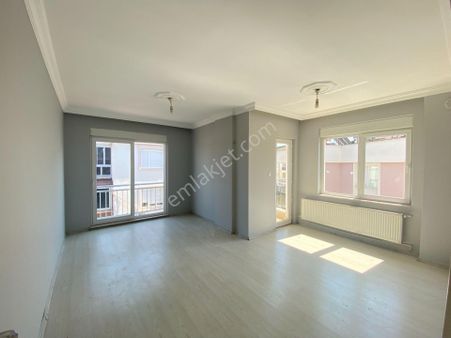 Kepez Şafak Mah. 2+1 Doğalgazlı İçi Yeni Boyalı Bakımlı Daire