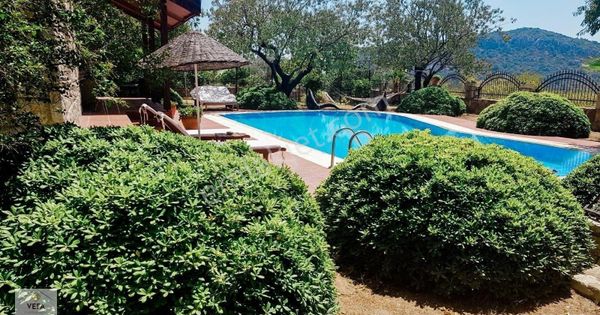 Datça Mesudıye 1700m2 Arazı Içerısınde Kıralık Havuzlu 5+2 Vılla