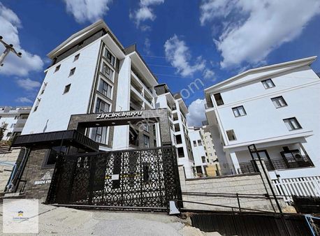 Çakar Home Gündoğdu Site İçerisinde Önü Açık Kiralık 1+1 Daire