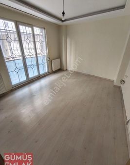 Yeşilce Mahallesi'nde Toplu Ulaşıma Yürüme Mesafesinde 1+1/50 Metrekare