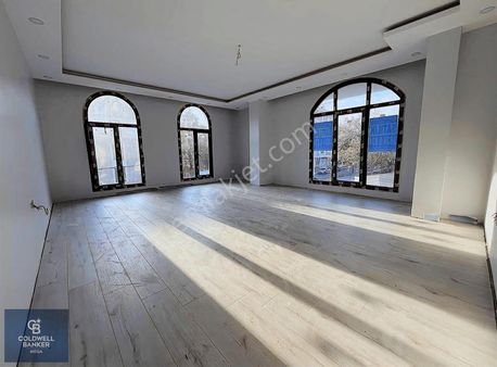 Büyükçekmece Pınartepede Butik Sitede Ferah Ve Modern 2+1 Daire