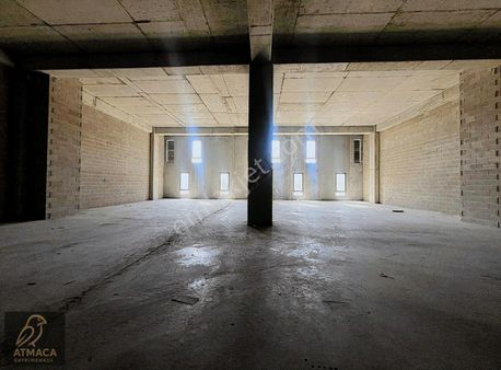 Beysan Sanayii'de Sinpaş İş Merkezinde 683 M2 Kiralık İşyeri