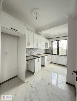 Arnavutköy Taşolukta Geniş Kullanışlı Daire