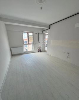 Hasan Bulgur Emlaktan Best Bezinlik Yakını Sıfır 3+1 Daire