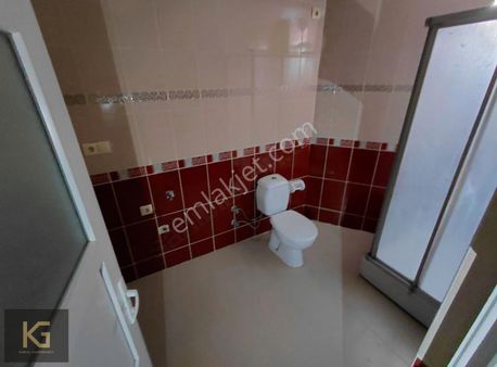 Sakarya Mahallesinde Yeni Kumru Caddesinde Geniş Daire