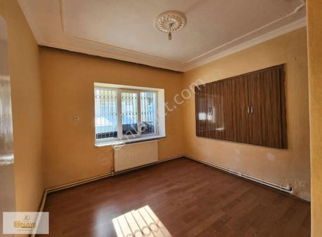 Meydan Avm Yanında Kiralık Geniş Ferah 3+1 Daire