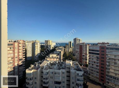 Mezitli Menderes Mahallesi Satılık Deniz Manzaralı Havuzlu 3+1