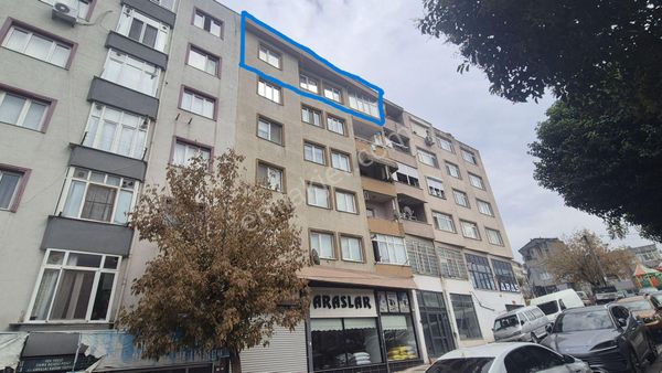 Bandırma Bentbaşı Mah.de Merkezi Konumda Satılık Dubleks 5+1 Daire