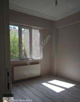 Batıkent Mahallesi'nde Ümit Hastanesi Karşında Satılık 1+1 Balkonlu Apart Daire