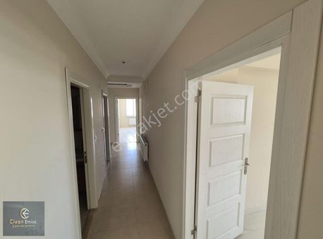 Alaçam Cad Deniz Manzara Geniş Cam Balkonlu Site İçi Geniş 3+1