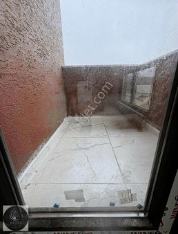 Sultanbeyli Devlet Hastanesi Yakınında 4+1 Üst Dubleks Satılık