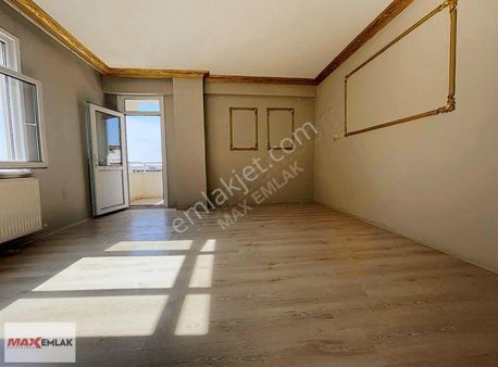 Aşıroğlu Caddesinin Dibinde 3+1 150 M2 Kiralık Lüx Arakat
