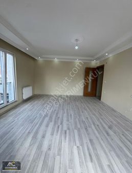 M'c'den Fatih Mah Hastanenin Yanı Acil Satılık.3+1.135m² Daire