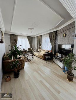 Mc Gayrimenkul Den G.m.k.p Mah Belediye Merkezidibinde 4+2dublex