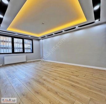 Bahçeşehir Lokasyonuna Yakın Lüks Bahçe Katı Daire