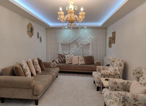 Konya Yolu Üzerinde İçi Full Yapılı Teraslı 3+1 Geniş Daire