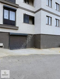 Tuzla Aydınlı 'da Giriş Katı Satılık 2+1 Daire