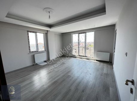 Çobançeşme De Sıfır Fırsat Ara Kat 3+1 Daire