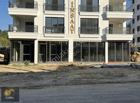 Karaköyde Ana Yol Üzerinde Satılık Kurumsal Kiracılı Dükkan