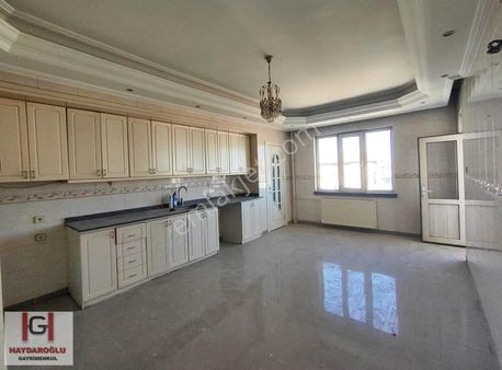 Gazimuhtarda Kiralık 300 M² 4+1 Kiralık Daire