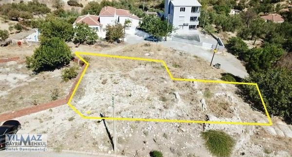 Aliağa Güzelhisar Köyünde Manzaralı Satılık Arsa