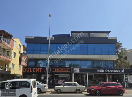 Rauf Denktaş Bulvarında Kiralık Ofis