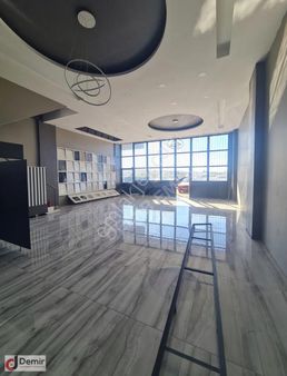 Demir Emlak Tan Sultanşehir Sitesinde Kiralık Dükkan