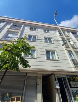 Yeşilkent Mahallesinde Satılık 2+1 Yüksek Giriş Daire