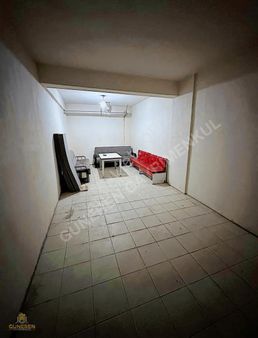 Güneren'den Hocacihan Mahallesin'de Devren Satılık Züccaciyeci