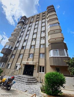 Satılık Ulukent De Site İçinde Ara Kat 3+1 Daire